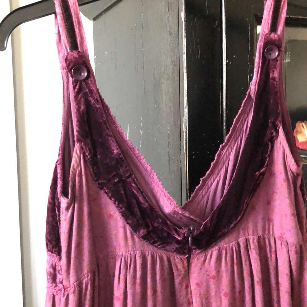 Dress - Picture 6 of 6